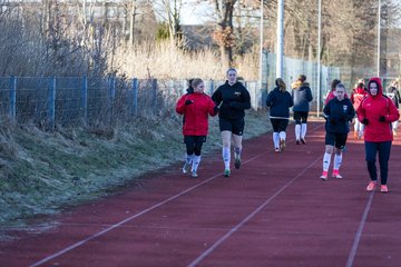 Bild 16 - Frauen SG Holstein Sued - SV Gruenweiss-Siebenbaeumen : Ergebnis: 0:2